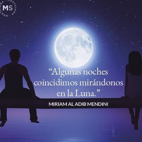 Los mejores 38 piropos relacionados con la luna: deja que tus palabras brillen como las estrellas